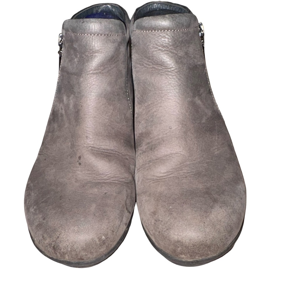 Dansko Taupe Leather Ankle Booties Side Zip Low Heel Comfort‎ Boots neutral 8 - Picture 2 of 5